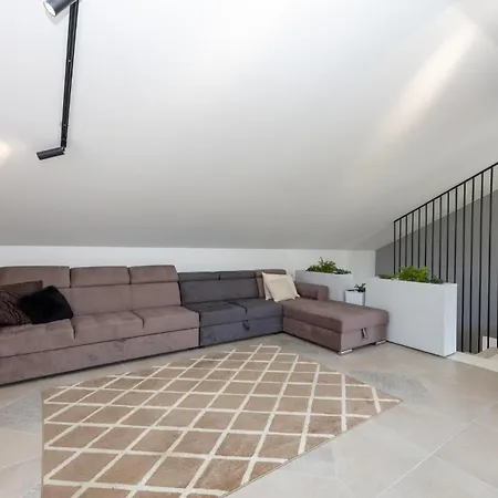 Lovely In בית נופש