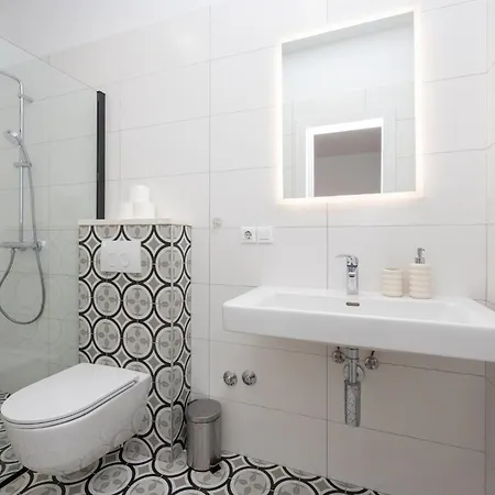 Lovely In בית נופש Ostrvica