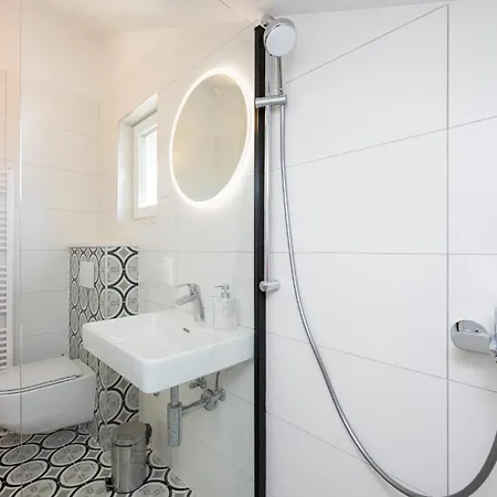 בית נופש Lovely In